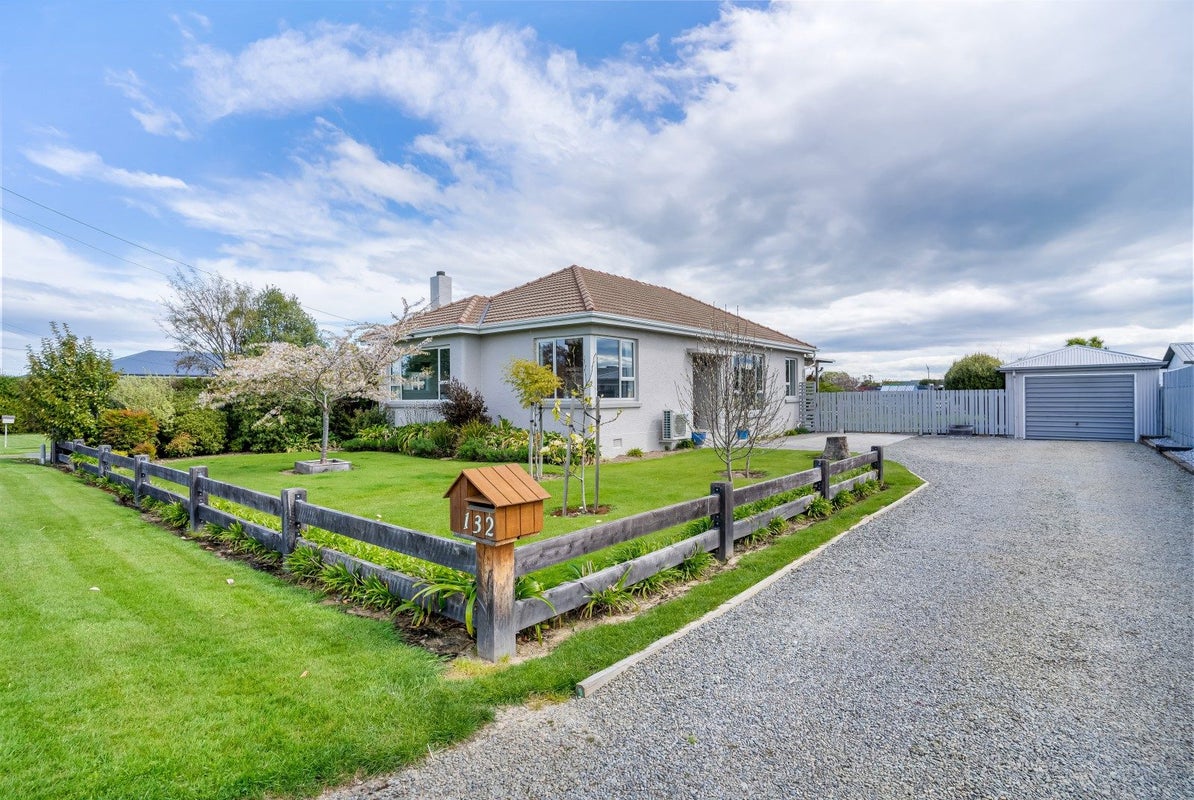132 MacKenzie Street, Winton, Winton - Carousel 1