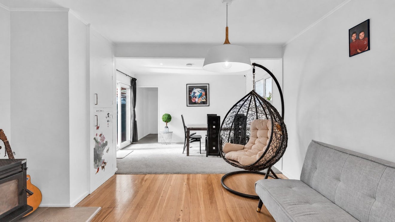 136 Avonhead Road, Avonhead, Christchurch City, Canterbury - Carousel 2