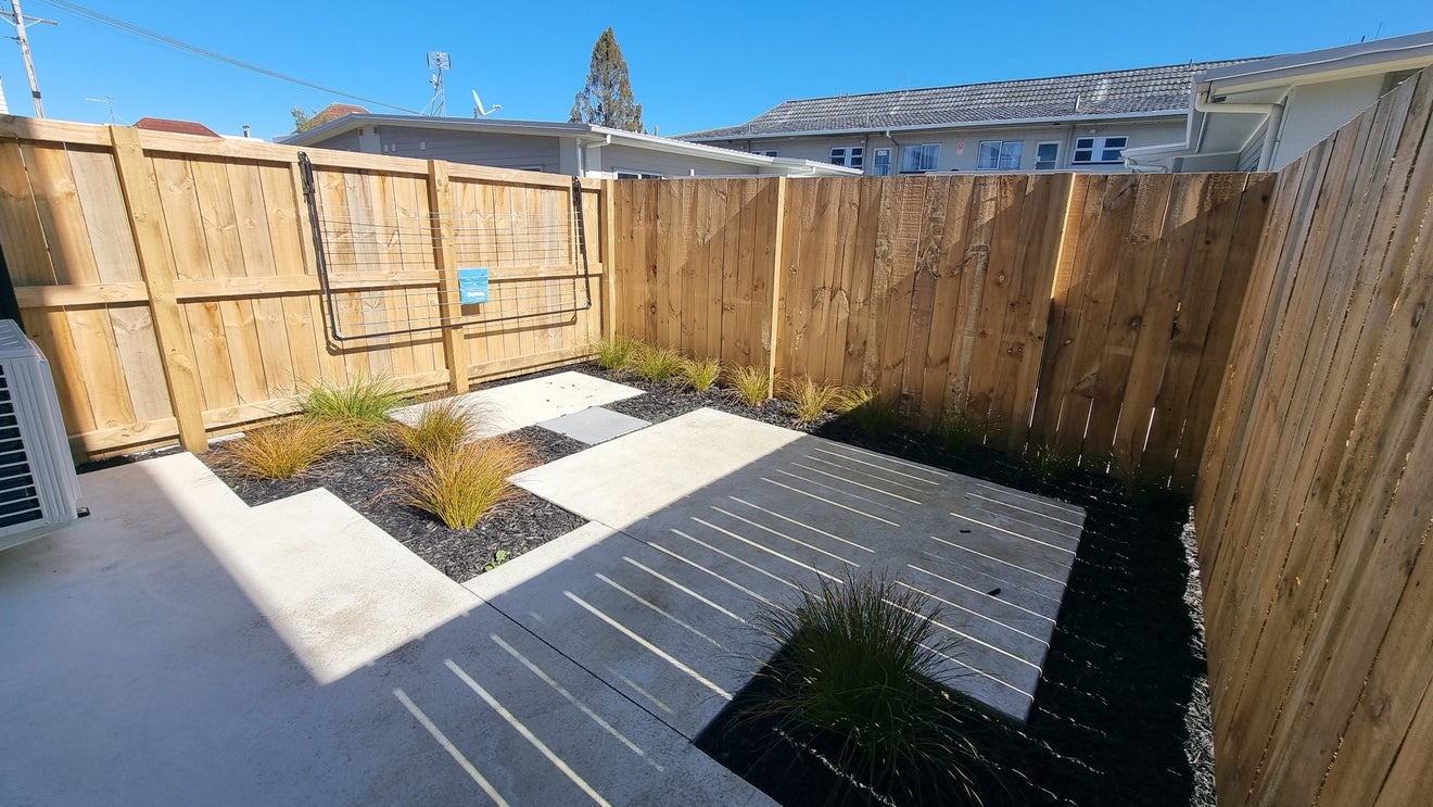 6/12 Charlemont Street, Whitiora, Hamilton - Carousel 9