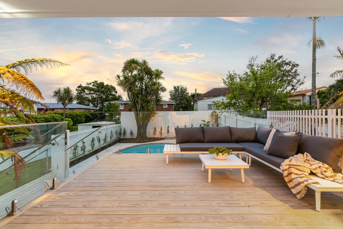 18A Meadowvale Avenue, Forrest Hill, Auckland - Carousel 2