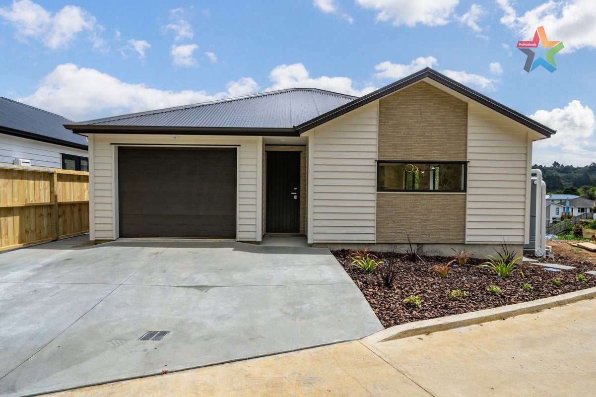 2 Te Ara o Tahumate, Stokes Valley, Lower Hutt - Carousel 1