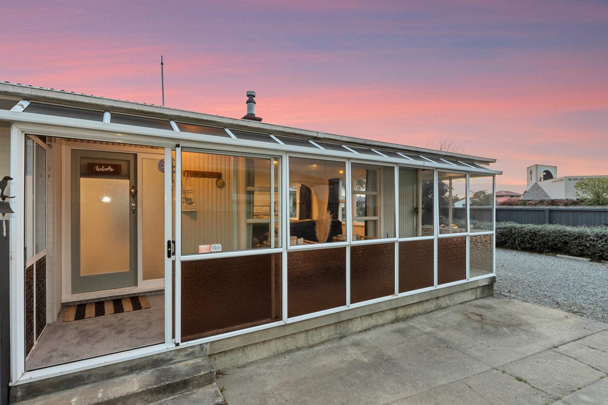 258 Main North Road, Redwood, Christchurch - Carousel 21
