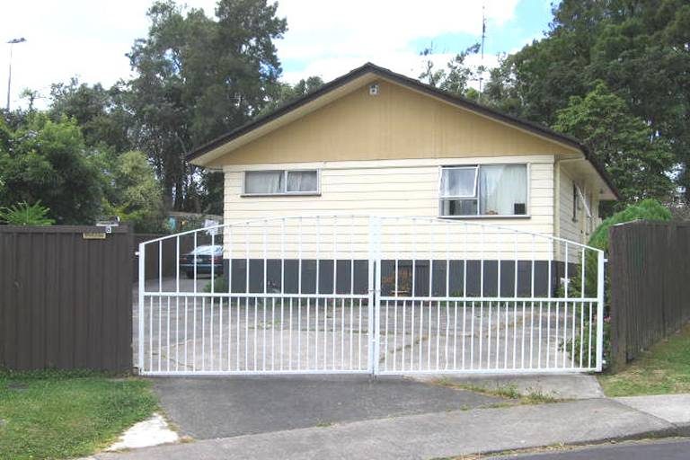 8 Malibu Grove, Bayview, Auckland - Carousel 1