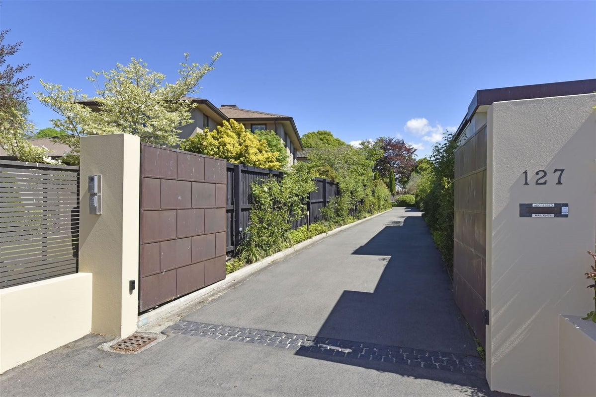 127 Puriri Street, Riccarton, Christchurch - Carousel 28