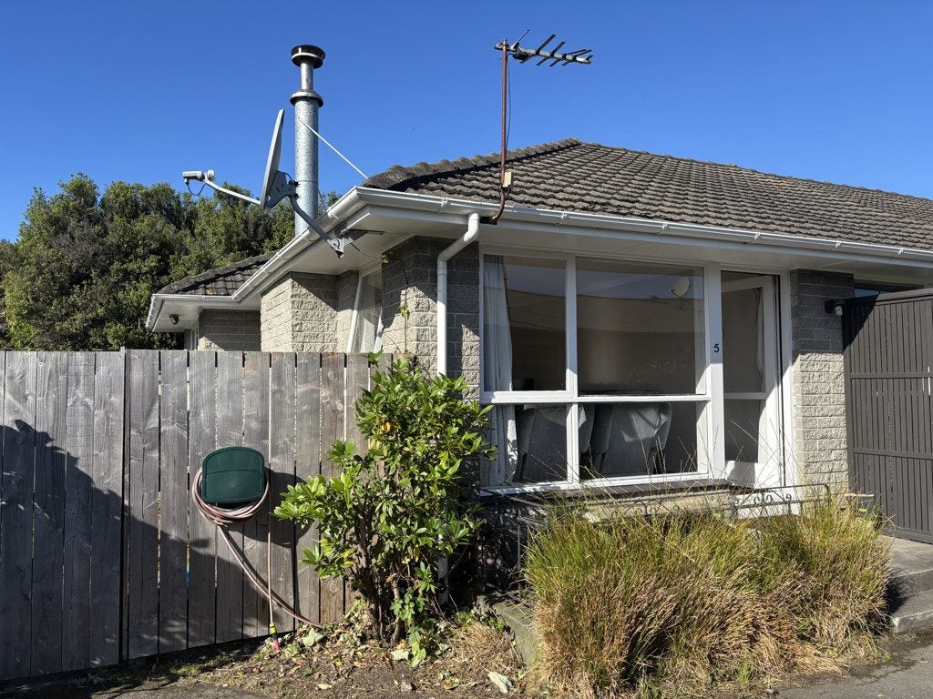 5/29 Office Road, Merivale, Christchurch - Carousel 1