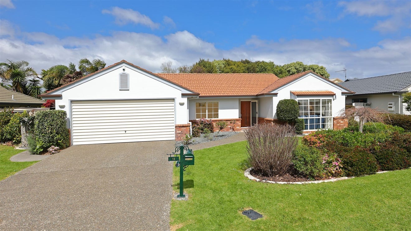 18 Graven Court, Henderson, Auckland - Carousel 26