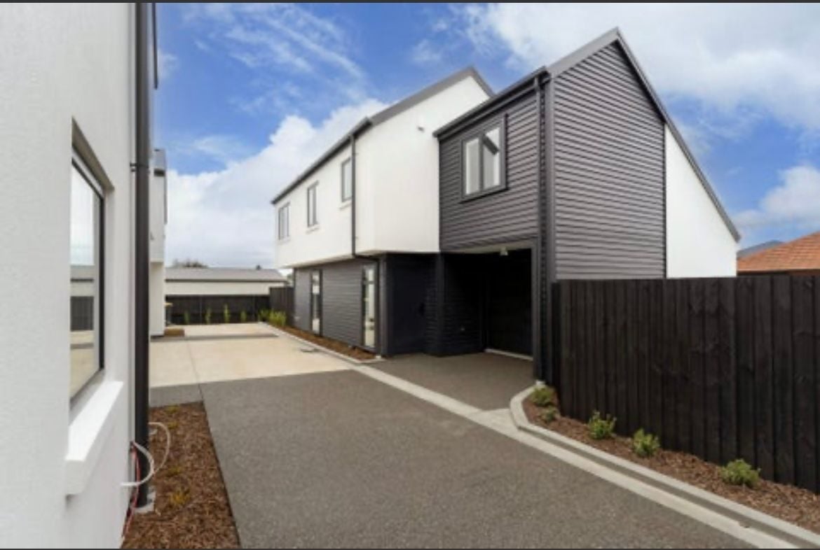 39B Amyes Road, Hornby, Christchurch - Carousel 1