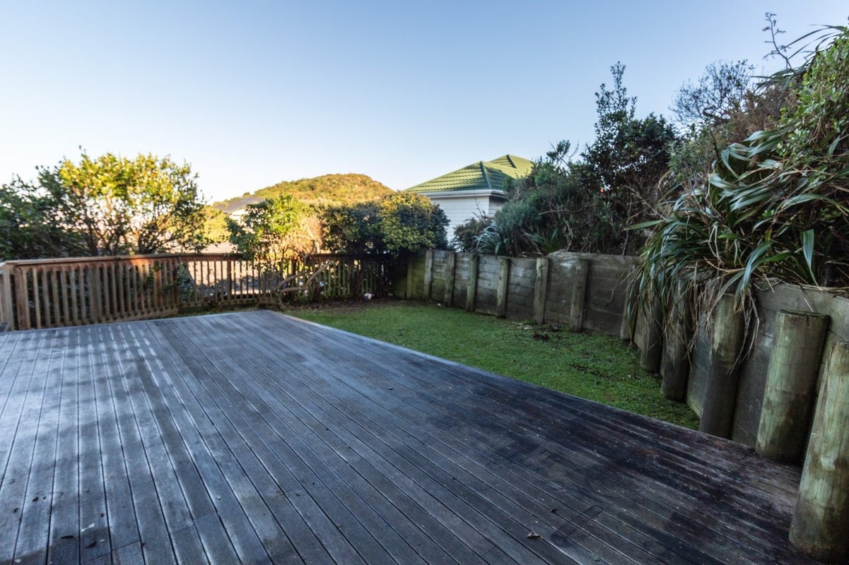 12 Bowes Crescent, Strathmore Park, Wellington - Carousel 30