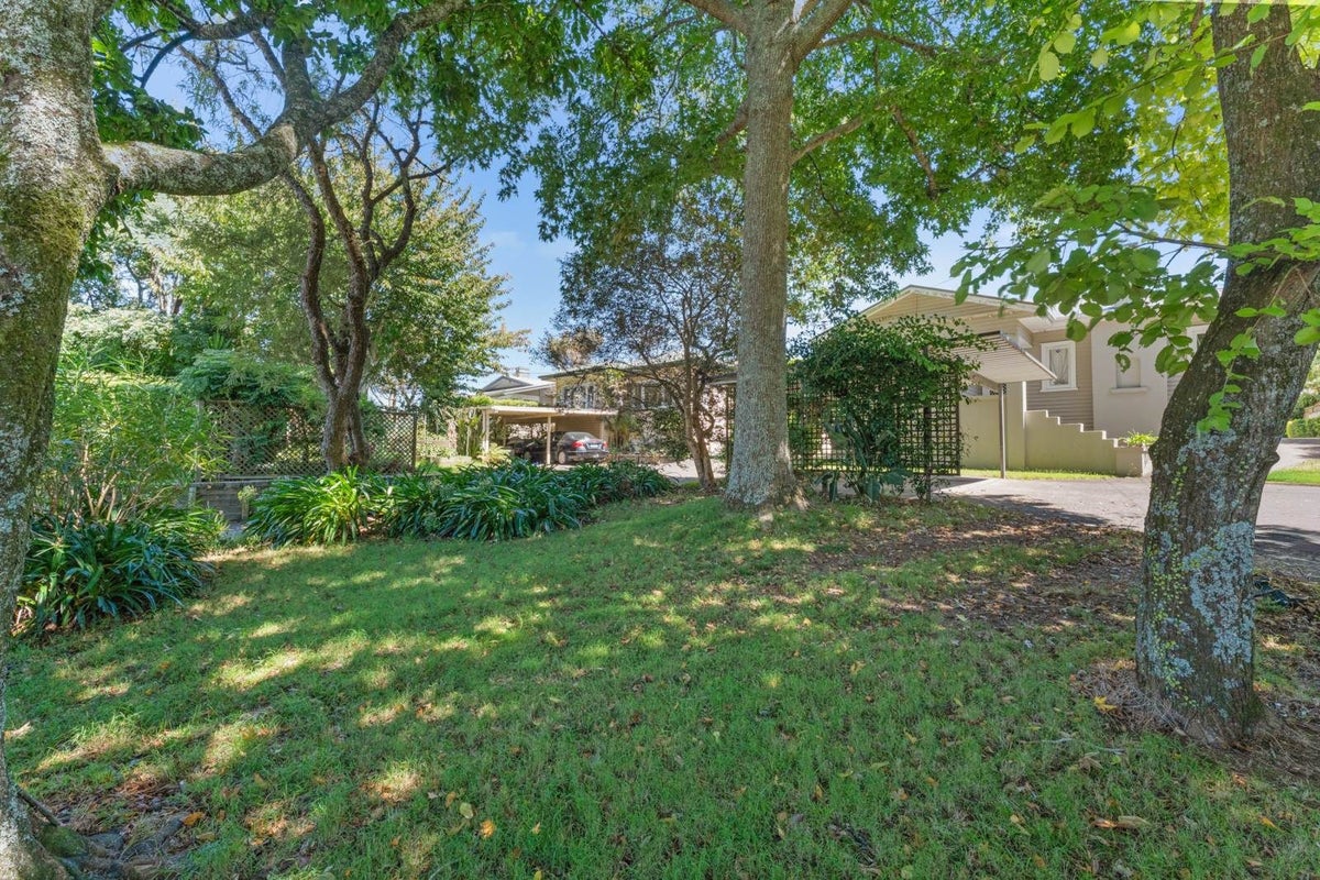 1/93 Pah Road, Epsom, Auckland - Carousel 2