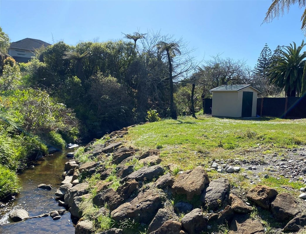 124 Tasman Street, Karoro, Greymouth - Carousel 22