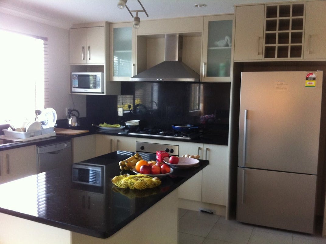 24 Catlins Place, Fairview Heights, Auckland - Carousel 2