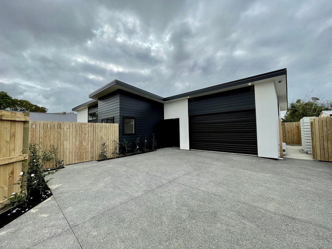 99C Linton Street, West End, Palmerston North - Carousel 1