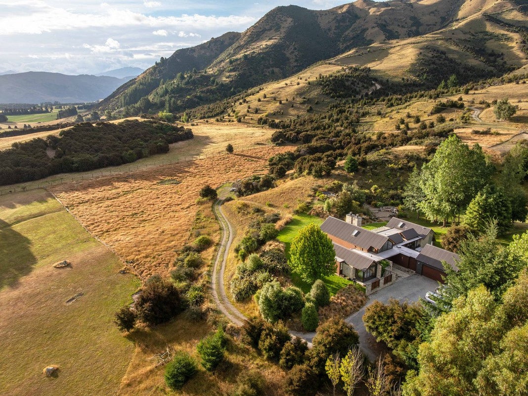 837F Lake Hawea-Albert Town Road, Wanaka - Carousel 2
