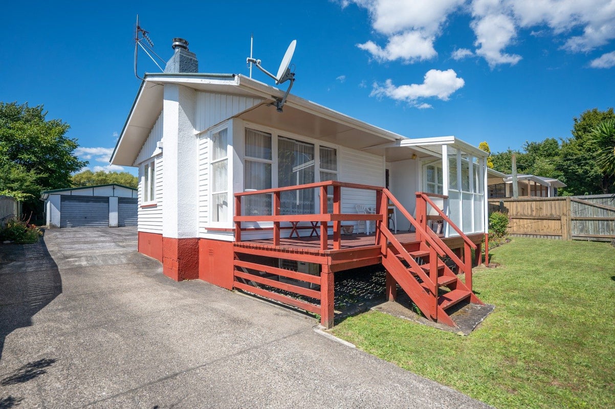 10 Brent Road, Owhata, Rotorua - Carousel 15