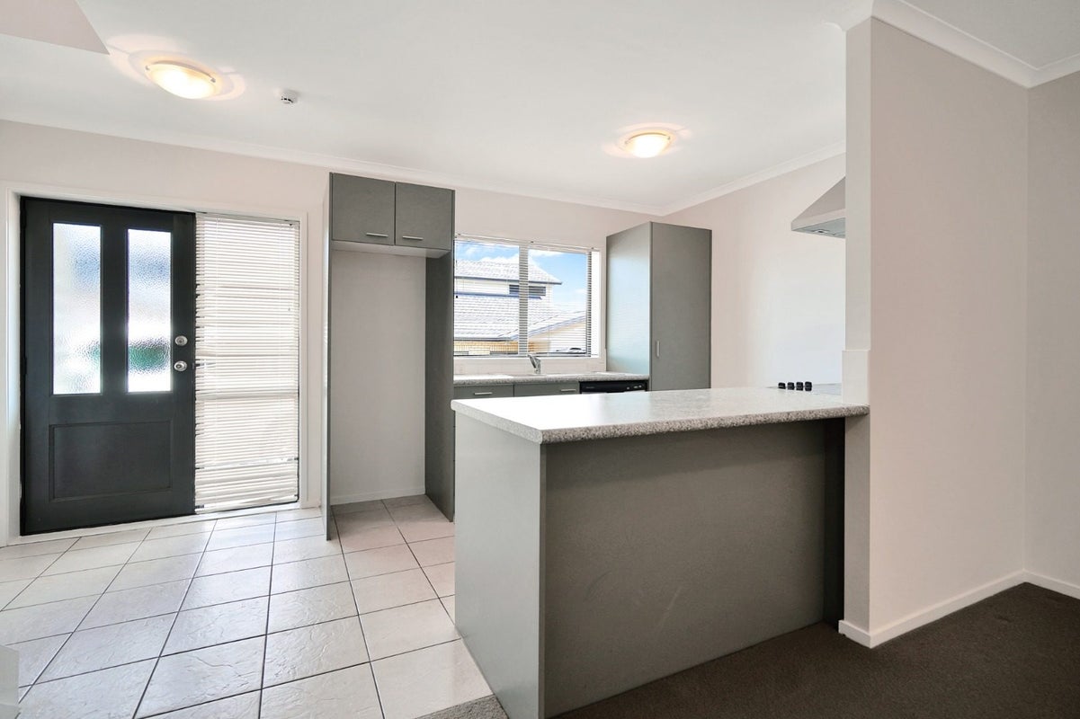 23/55 Verbena Road, Birkdale, Auckland - Carousel 2