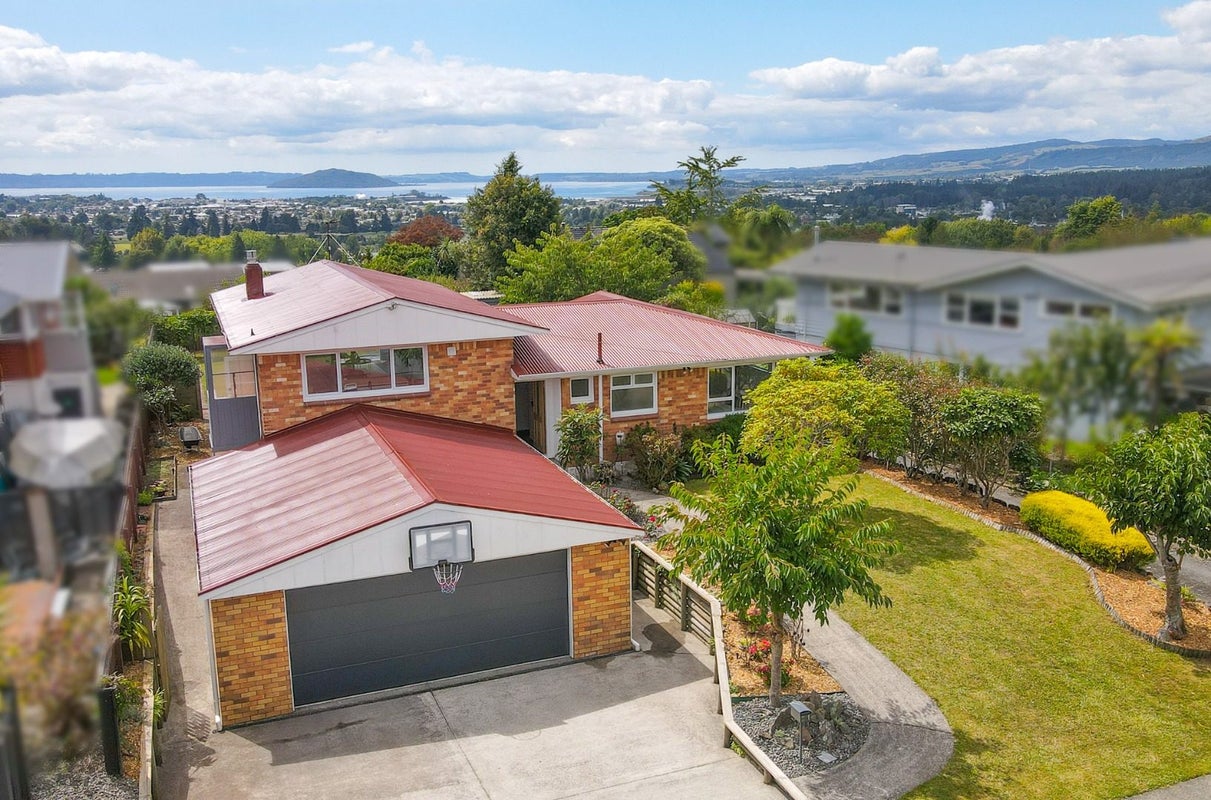 21 Kerswell Terrace, Tihiotonga, Rotorua - Carousel 1