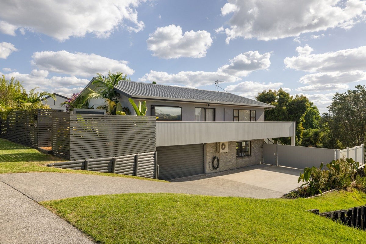14 Meander Drive, Welcome Bay, Tauranga - Carousel 2