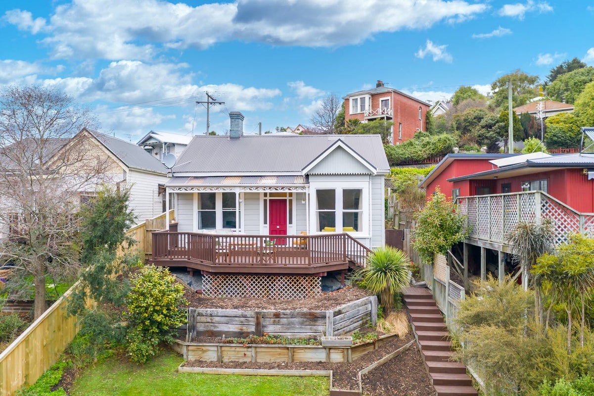 414 South Road, Caversham, Dunedin - Carousel 1