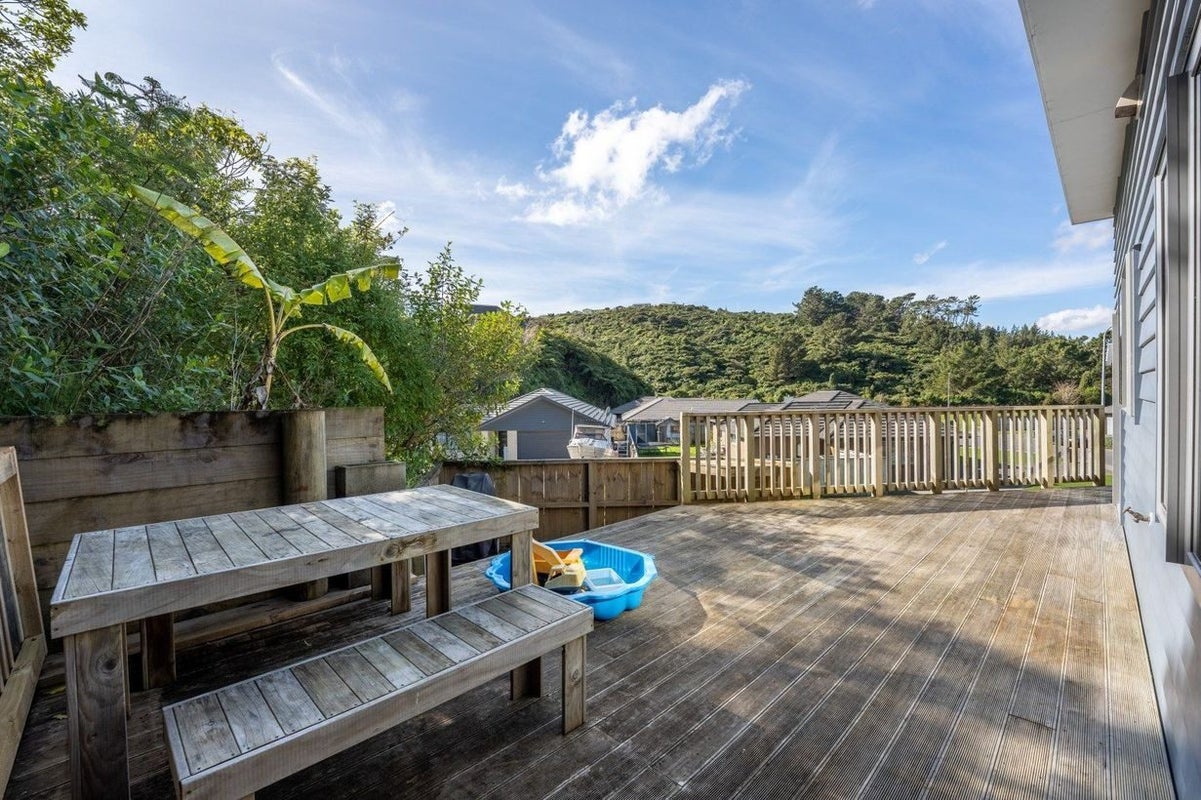 1/16 Kelso Grove, Kelson, Lower Hutt - Carousel 14