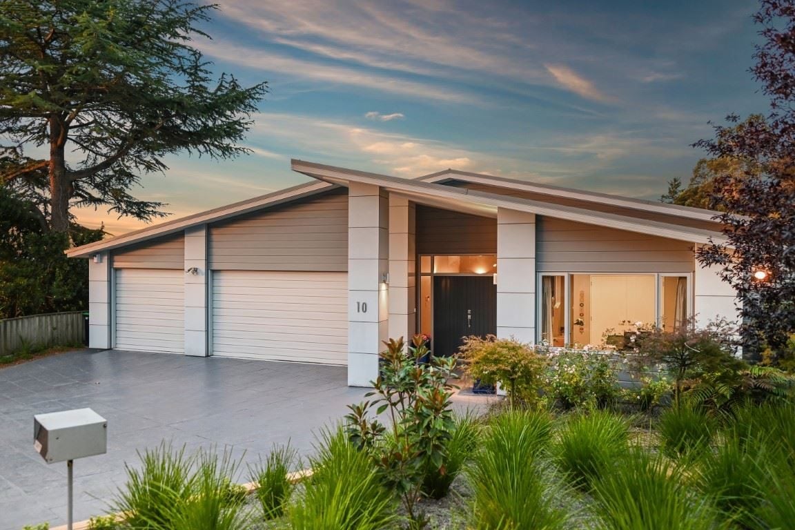 10 Sunhaven Place, Huntsbury, Christchurch - Carousel 1