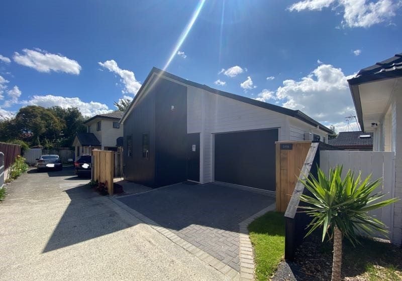 54B Te Atatu Road, Te Atatū South, Auckland - Carousel 1