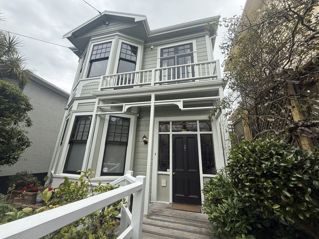 17 Park Street, Thorndon, Wellington, Wellington - Carousel 1