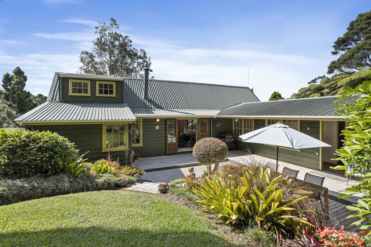 50 Opanuku Road, Henderson Valley, Auckland - Carousel 1