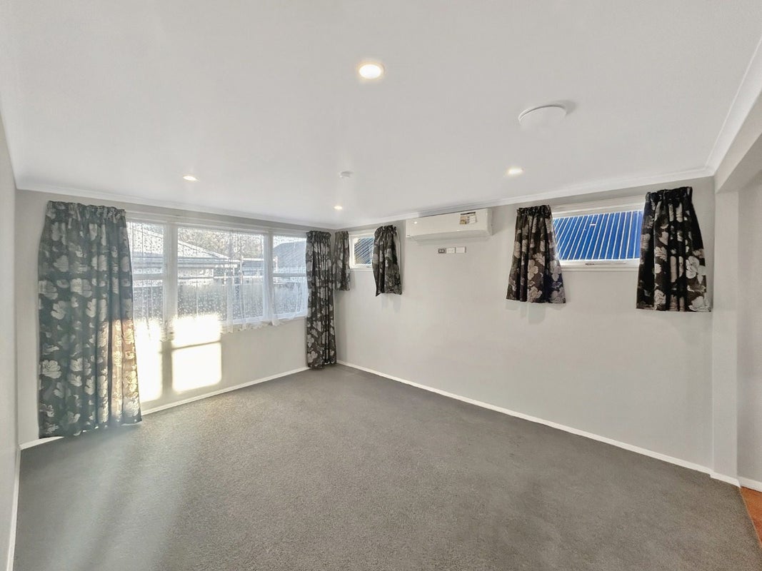 77 Maxwells Line, Awapuni, Palmerston North - Carousel 2