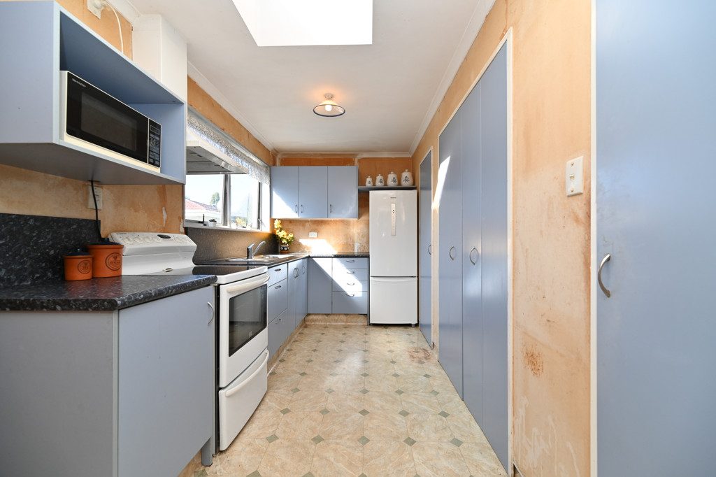 2/27 Coverdale Street, Onekawa, Napier - Carousel 2