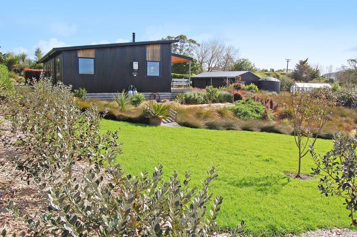 5 Lupis Way, Kaiwaka - Carousel 2