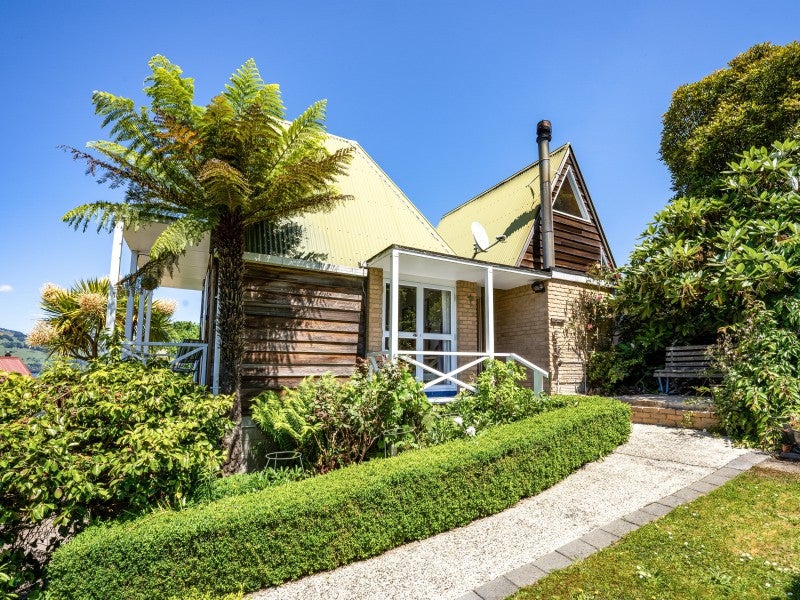 9 Tui Street, Saint Leonards, Dunedin - Carousel 1
