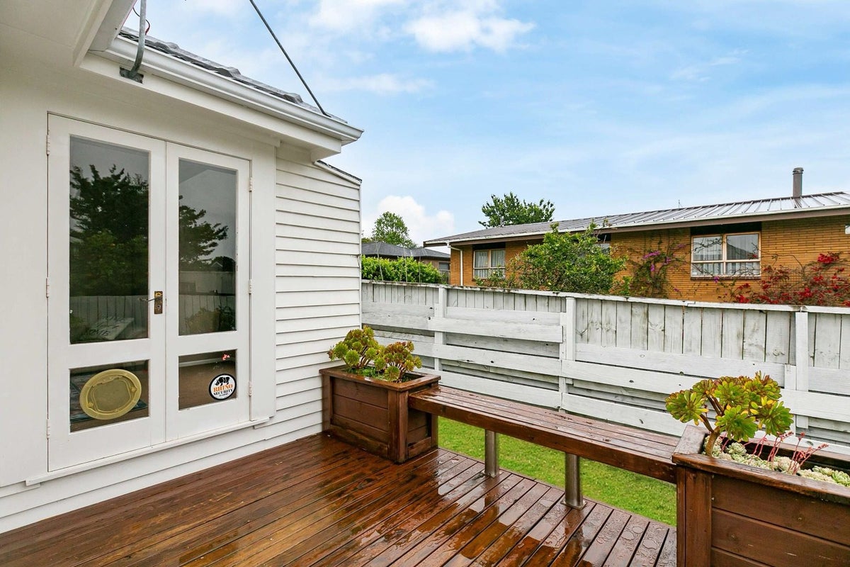 31 Beach Road, Pahurehure, Papakura - Carousel 10