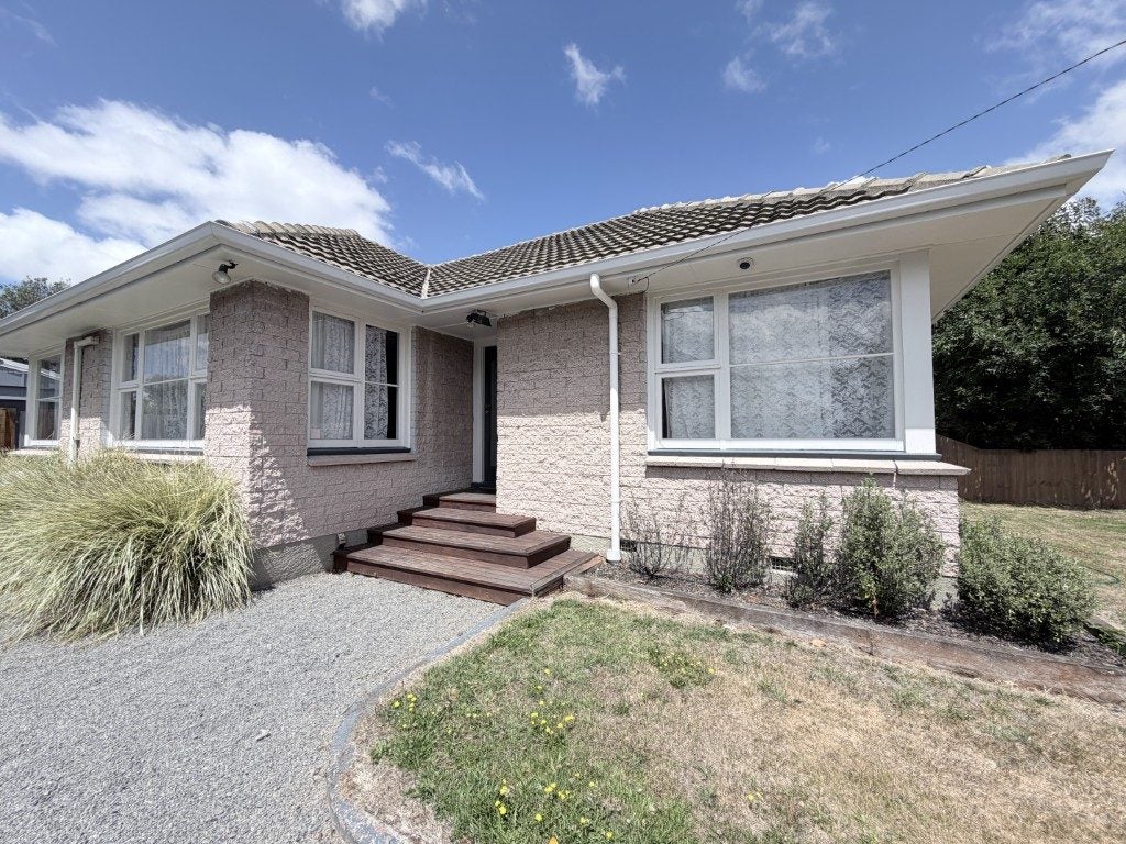 16 Farrington Avenue, Bishopdale, Christchurch - Carousel 1