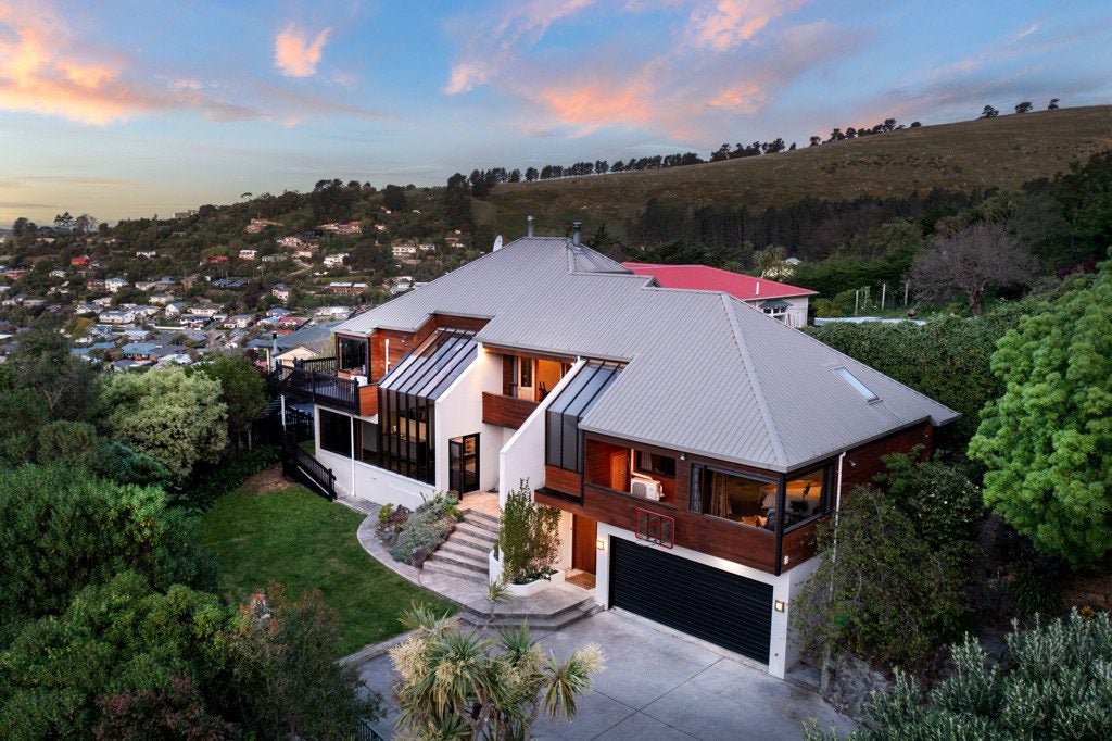 37 Aotea Terrace, Huntsbury, Christchurch - Carousel 1
