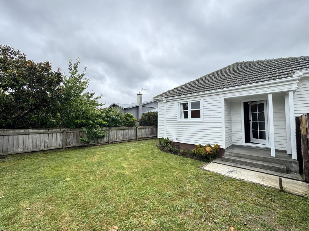 12 Kauri Street, Roslyn, Palmerston North - Carousel 2