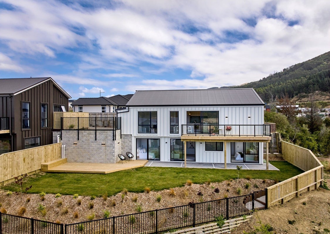 38 Hokioi Drive, Kenepuru, Porirua - Carousel 1
