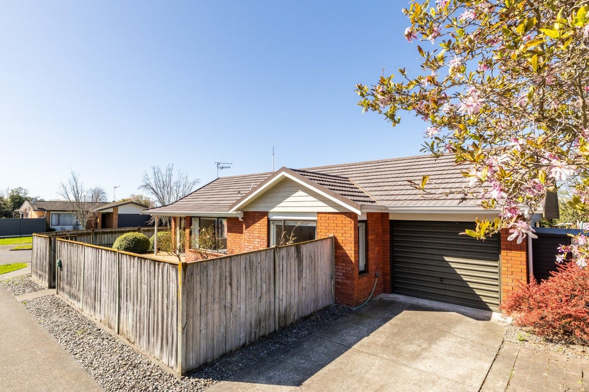 52 Hetley Crescent, Taradale, Napier, Hawke's Bay - Carousel 13