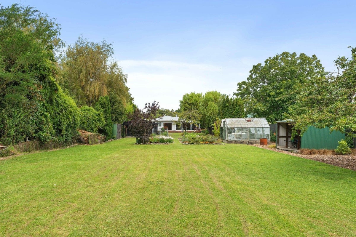124 West Street, Greytown - Carousel 2