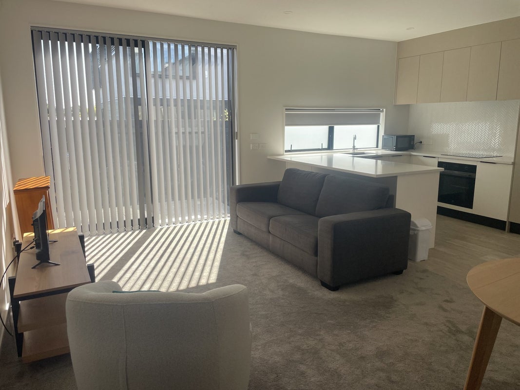 14B Andrew Road, Howick, Auckland - Carousel 1