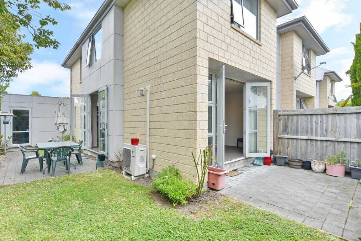 76 Packe Street, Edgeware, Christchurch - Carousel 2