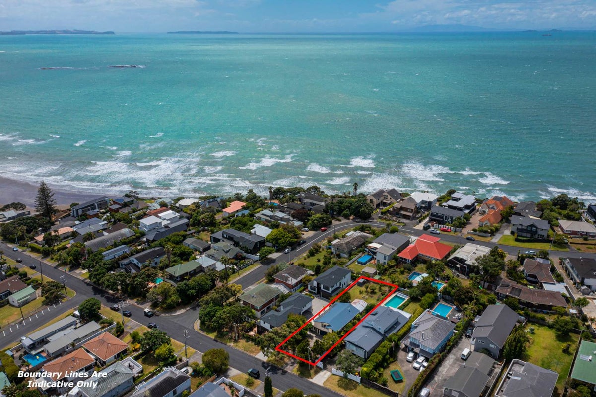 23 Rothesay Bay Road, Rothesay Bay, Auckland - Carousel 1