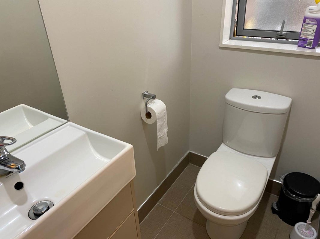 2 Coolaghy Drive, Flat Bush, Auckland - Carousel 7