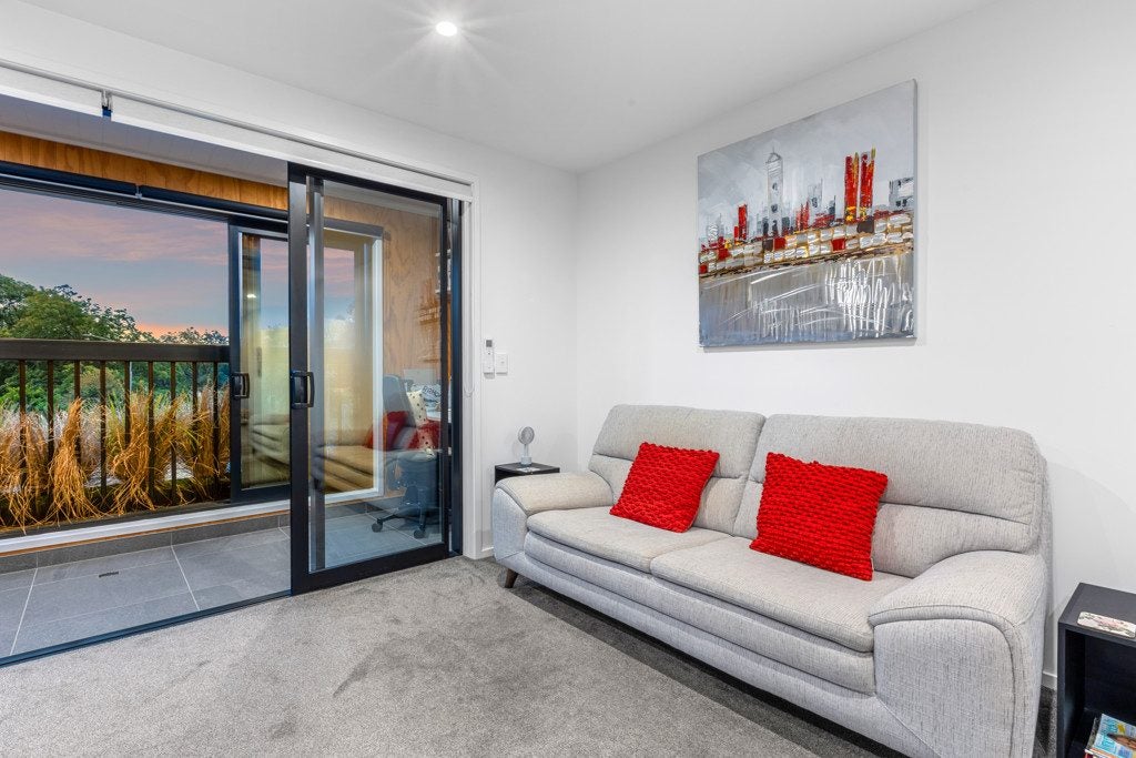 202/489 Selwyn Street, Christchurch Central, Christchurch - Carousel 2
