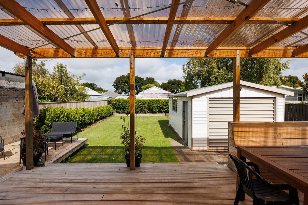 24 Oxford Street, Hokowhitu, Palmerston North - Carousel 2