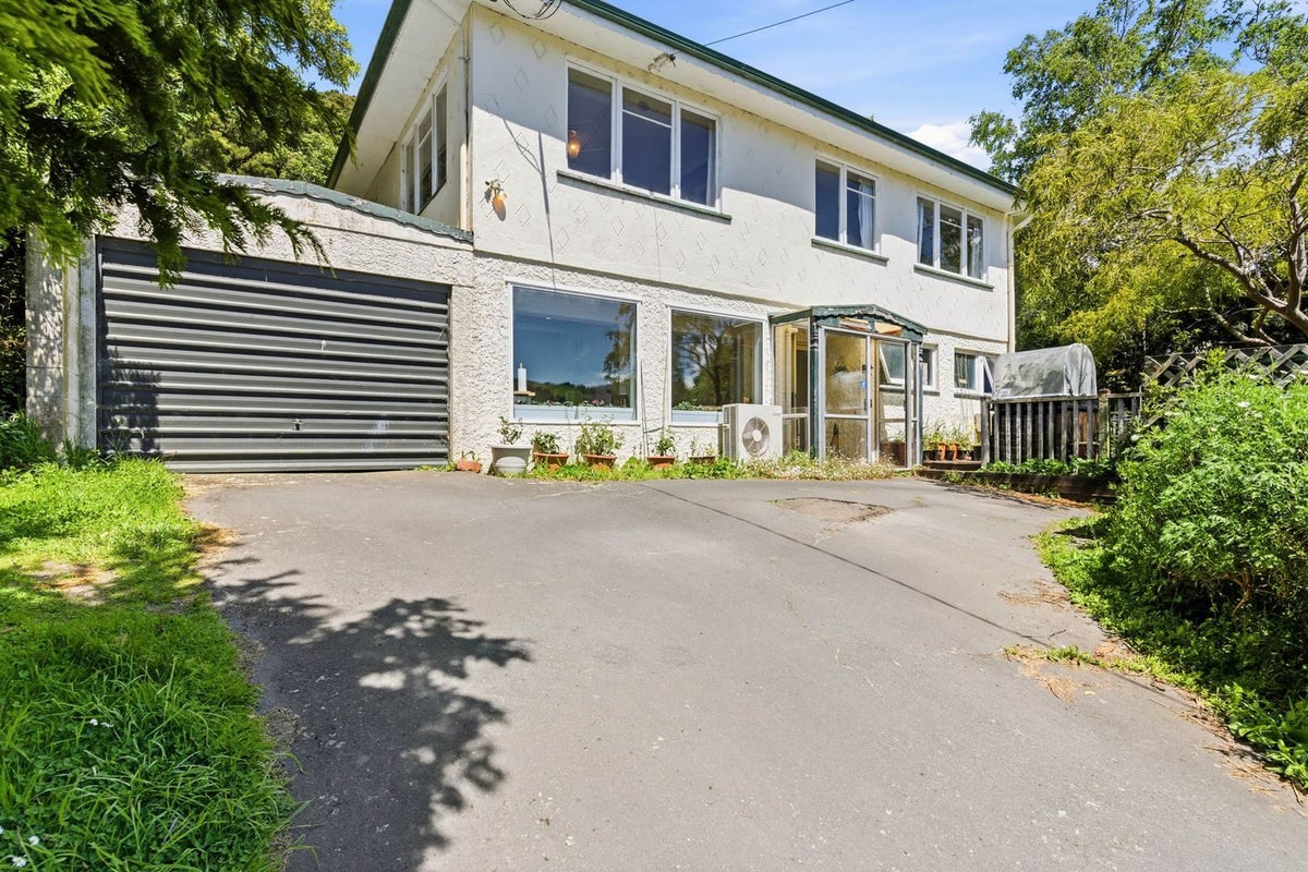 322 Hillingdon Street, Normanby, Dunedin - Carousel 1