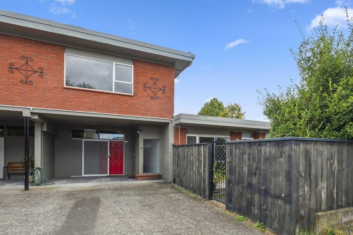 19B Grey Street, Glenholme, Rotorua - Carousel 6