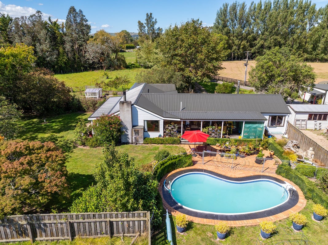 109 Nursery Road, Homebush, Masterton - Carousel 1