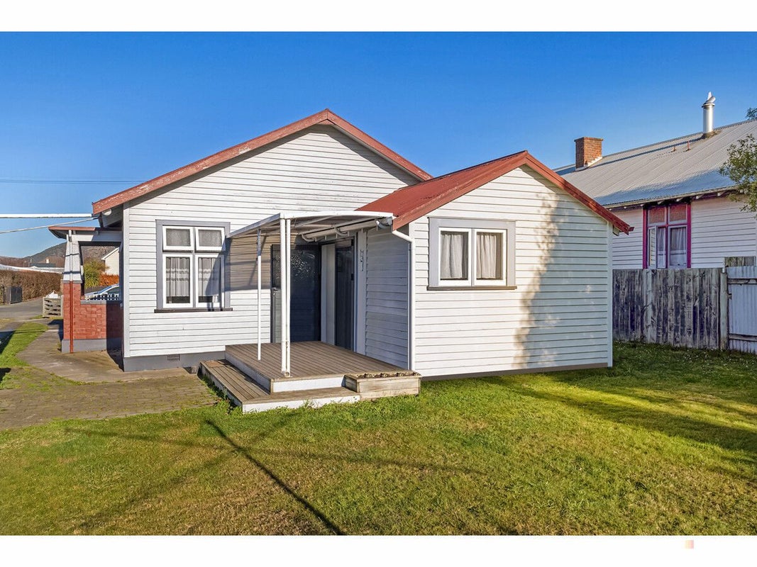 152 High Street, Waimate, Waimate - Carousel 1