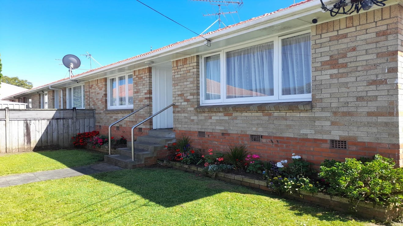 1/6 Waipuna Road, Mount Wellington, Auckland - Carousel 1