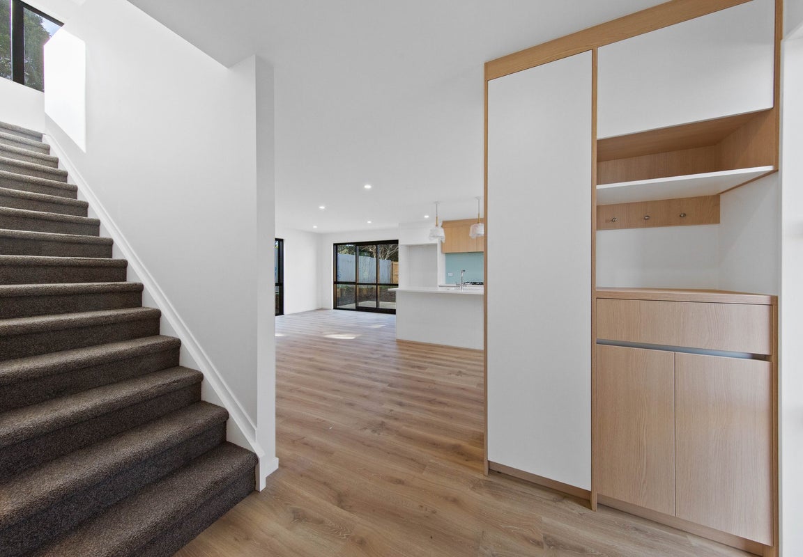 12 Finn Place, Panmure, Auckland - Carousel 2
